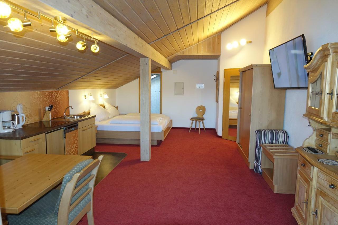 Gaestehaus Guggomos "Hopfen Am See" Füssen Kültér fotó